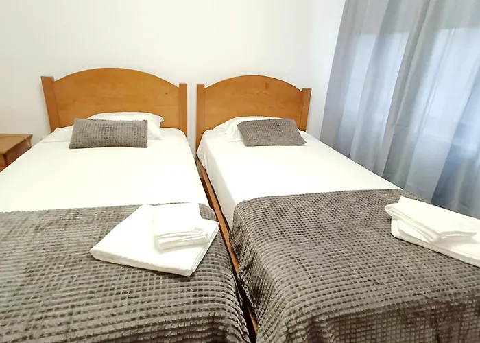 Ocean Front Twin 3* Horta (Azores)