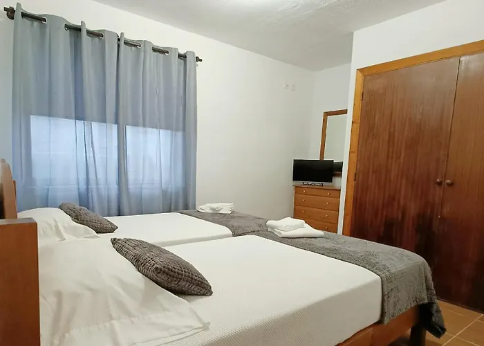 Ocean Front Twin 3* Horta (Azores)